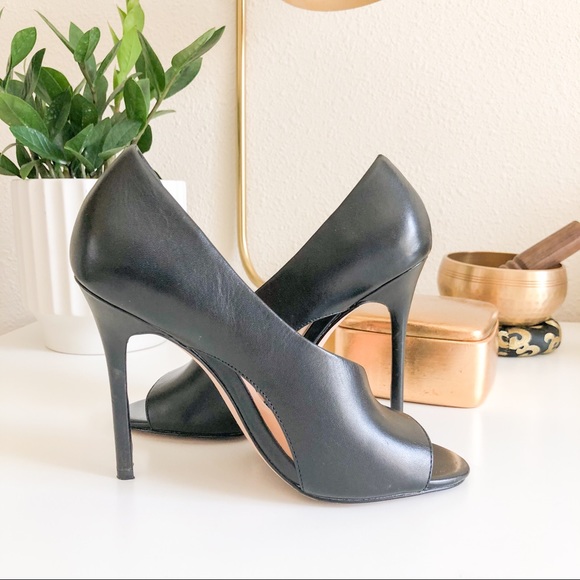 Halston Heritage | Lynn D'Orsay Leather Heels 5.5 - Picture 5 of 7